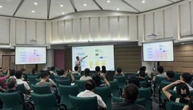 PA视讯官方网站举办“人工智能 大模型在教育出版中的应用”专题培训